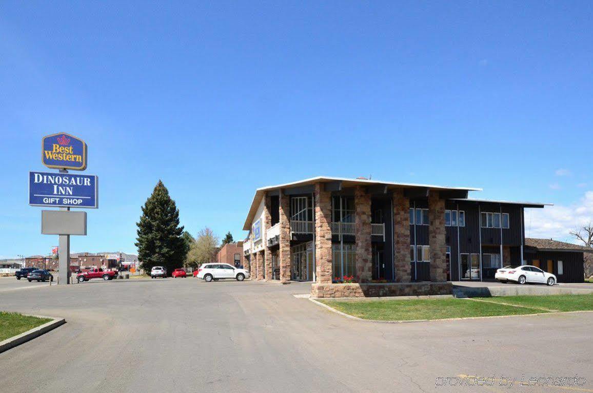Dinosaur Inn & Suites Vernal Exterior photo
